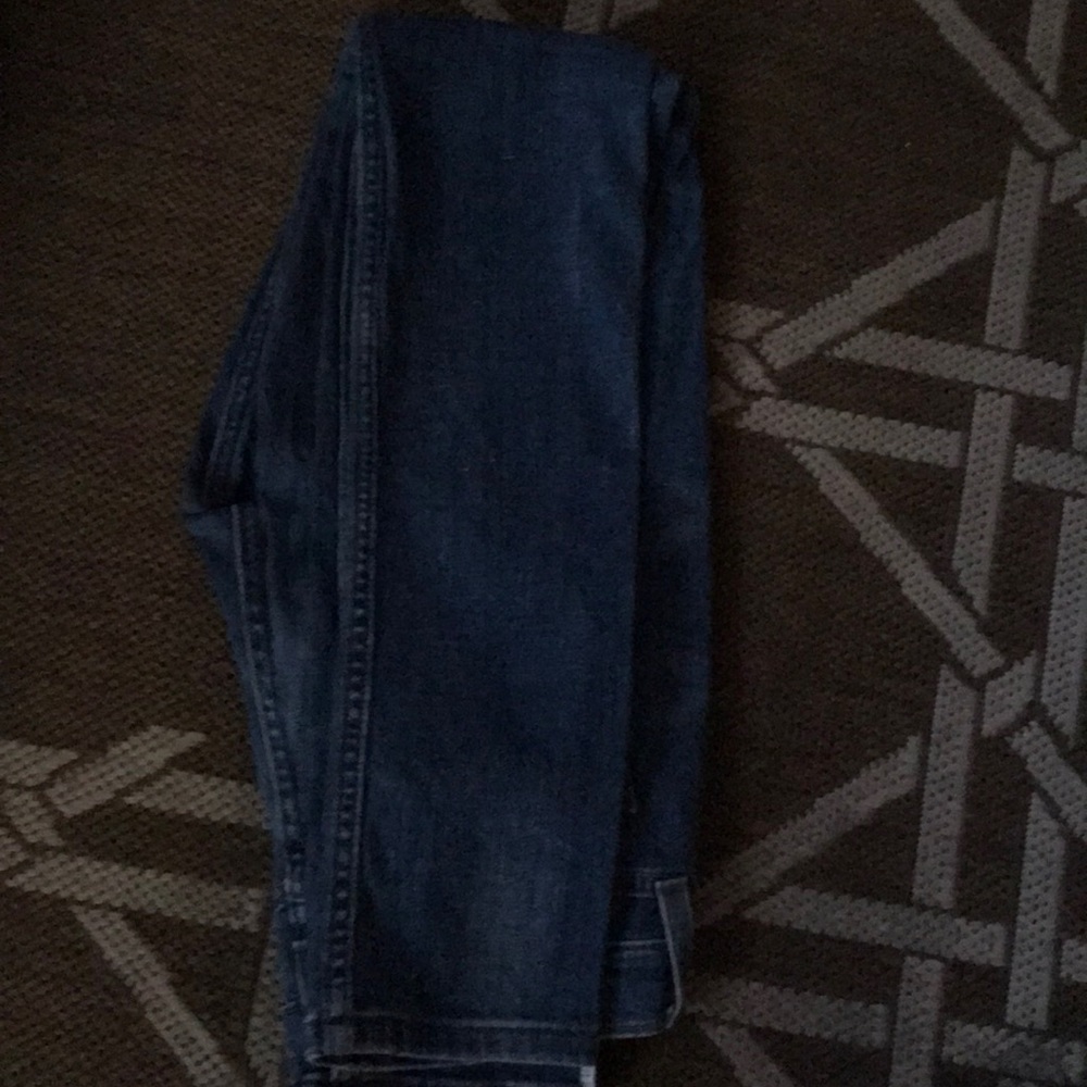 Levi’ - Picture 3 of 5